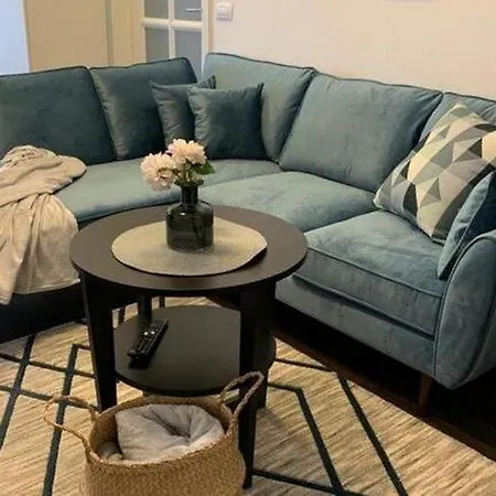4B Apartments - One Bedroom Apartment With Terrace *